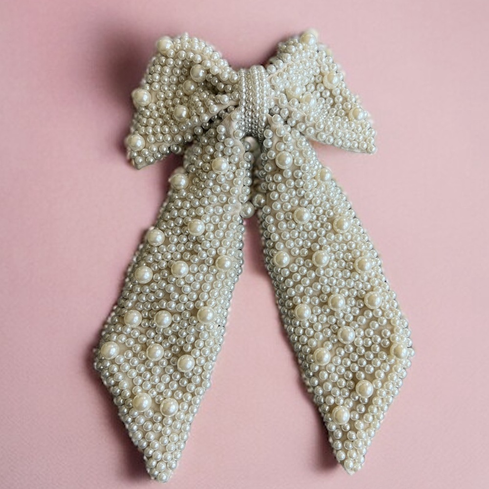 Pearl bow barrette, wedding, party.
